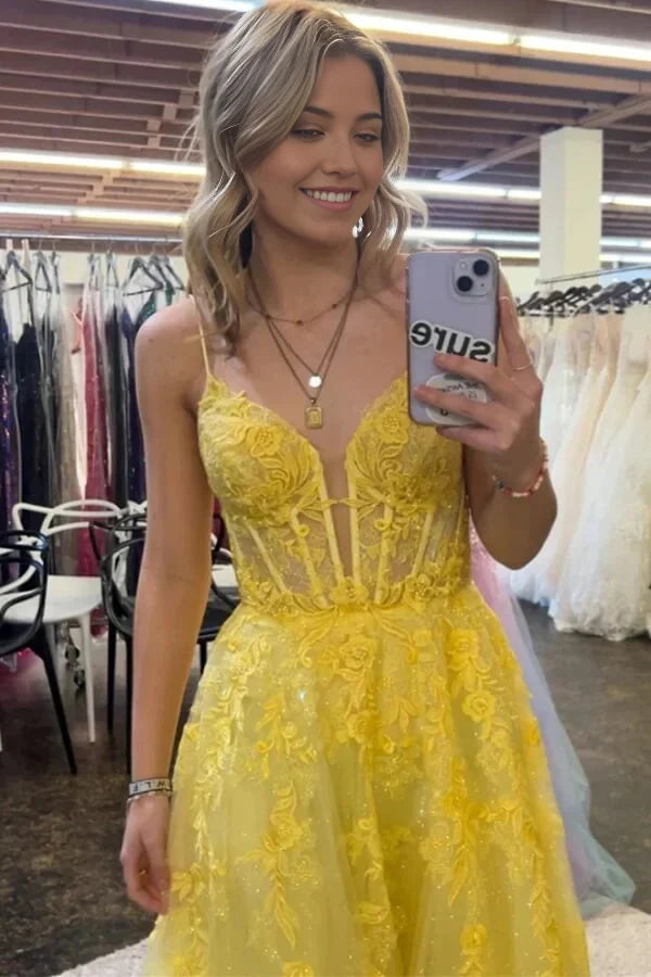 Vestidos de fiesta de corte A con escote en V, tul, tirantes finos, apliques de encaje